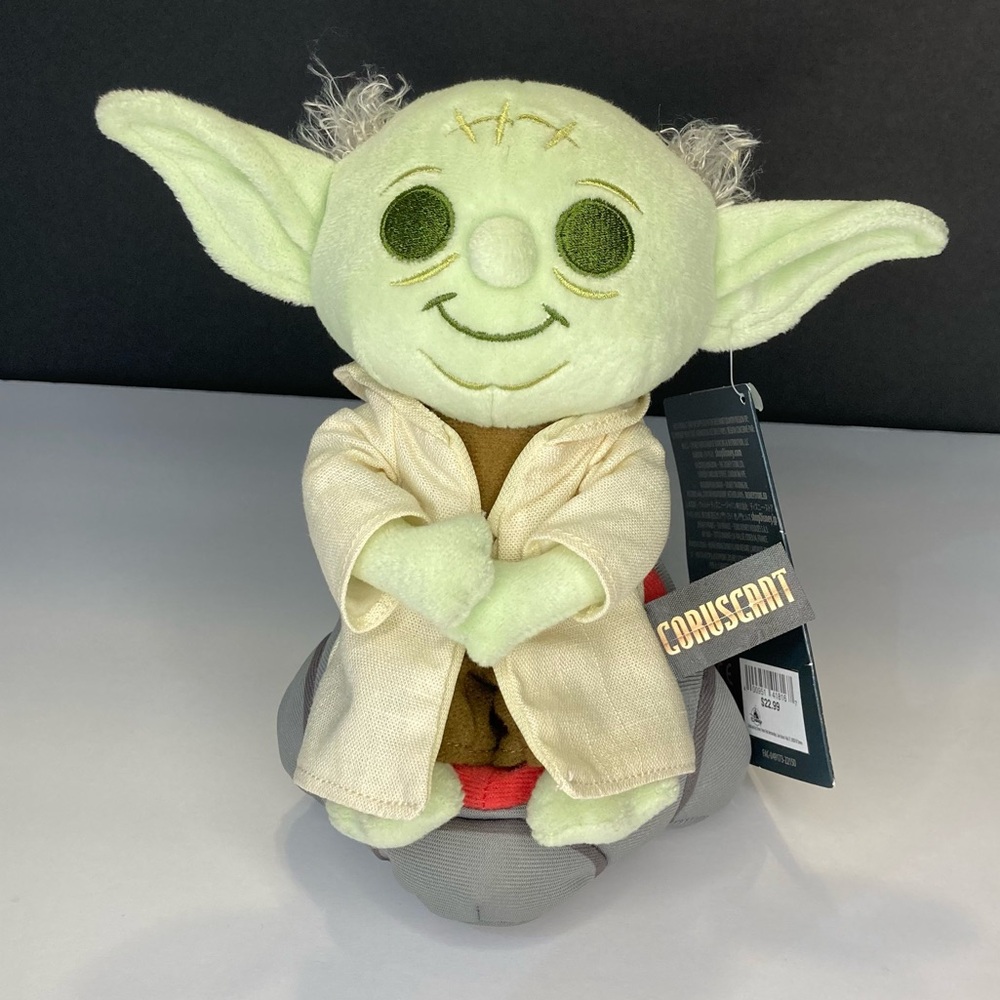 NWT Disney Parks Star Wars Yoda Jedi Master Plush Coruscant Planet Series